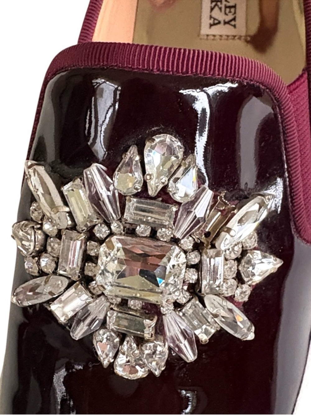 EUC Badgley Mischka Leather Barre Rhinestone Embellished Slip-On Flats Size 8 - Picture 7 of 8